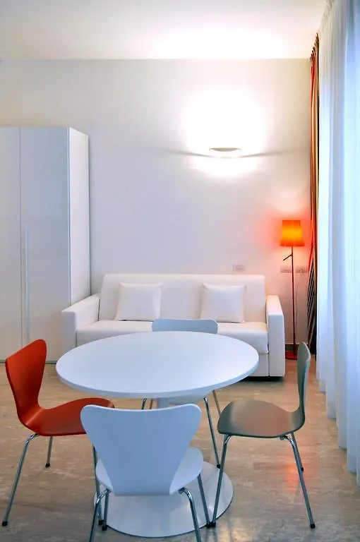 Bb Hotels Aparthotel Bocconi Milan